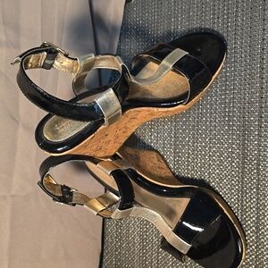 Croft & Barrow Black and Gold Wedge Sandals